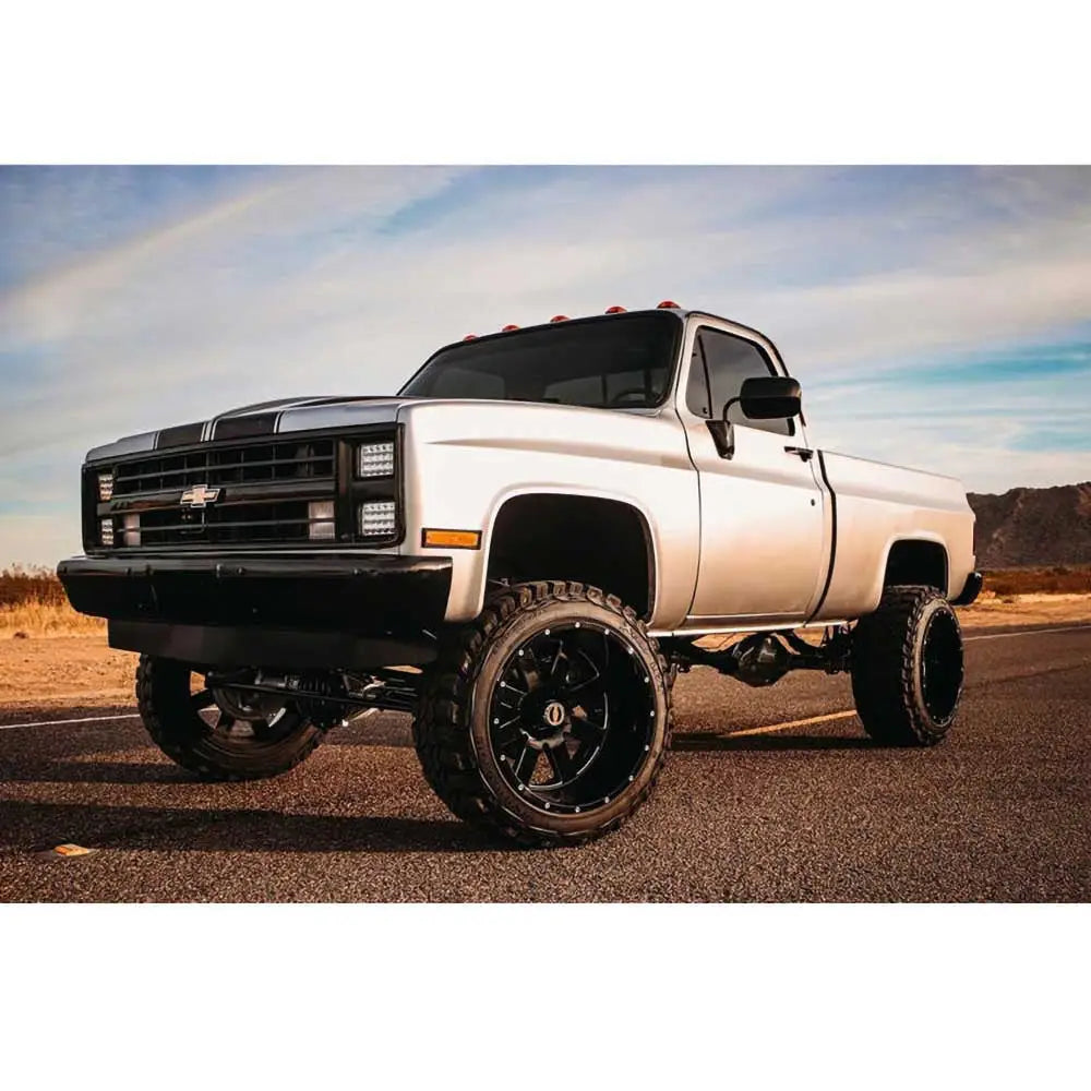 Chevrolet K5 Blazer 77-91 Hevesett med 6’’ Rough Country Heving - 52’’ Resor - Chevrolet