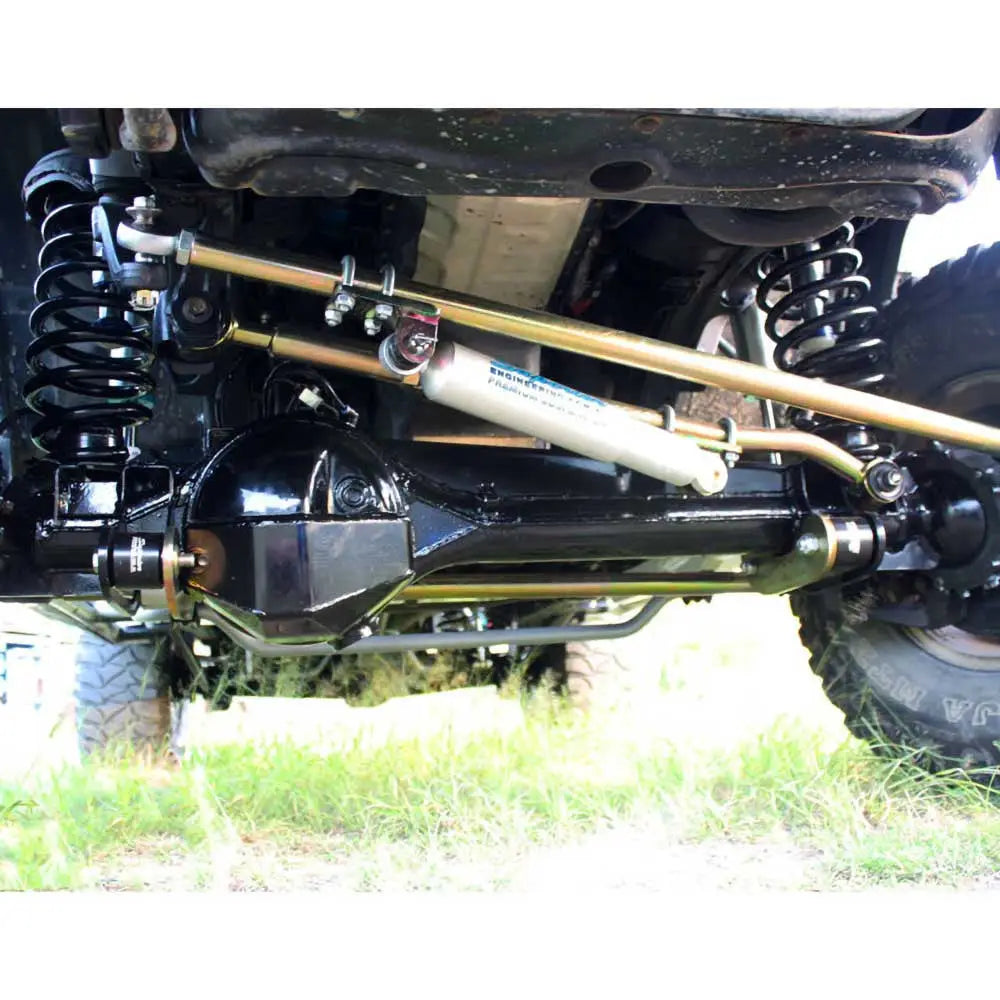 Forsterket Bakre Akseldekselbeskyttelse Superior Engineering - Nissan Patrol 88-16