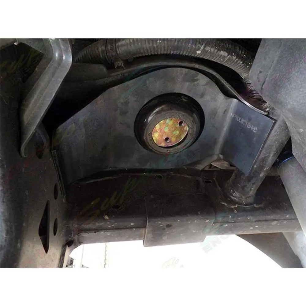 Forsterkning av Bakre Fjærfjærkontakter Superior Engineering - Nissan Navara 15-22