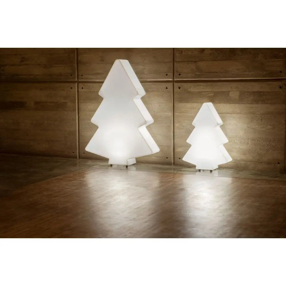 Juletre med Led-belysning l Kaldt Lys (hvit Innendørskabel med Bryter)