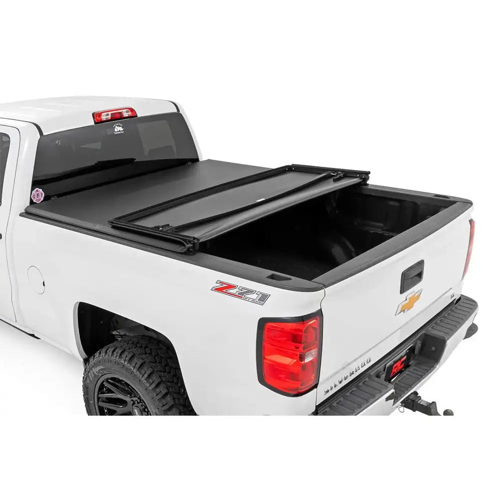 Miękka Trekk Pakiken Tri-fold Rough Country 6’7’’ - Chevrolet Silverado 1500 14-19