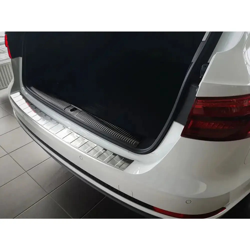 Lastebeskytter Audi A4 B9 Avant / S-line 15- Stål Sølv Sateng