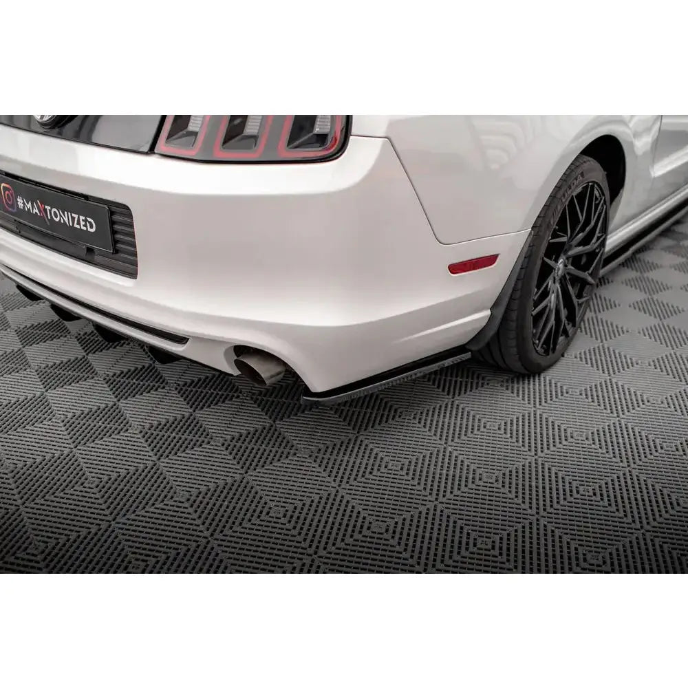 Bakfanger Leppe Ford Mustang Mk5 Facelift