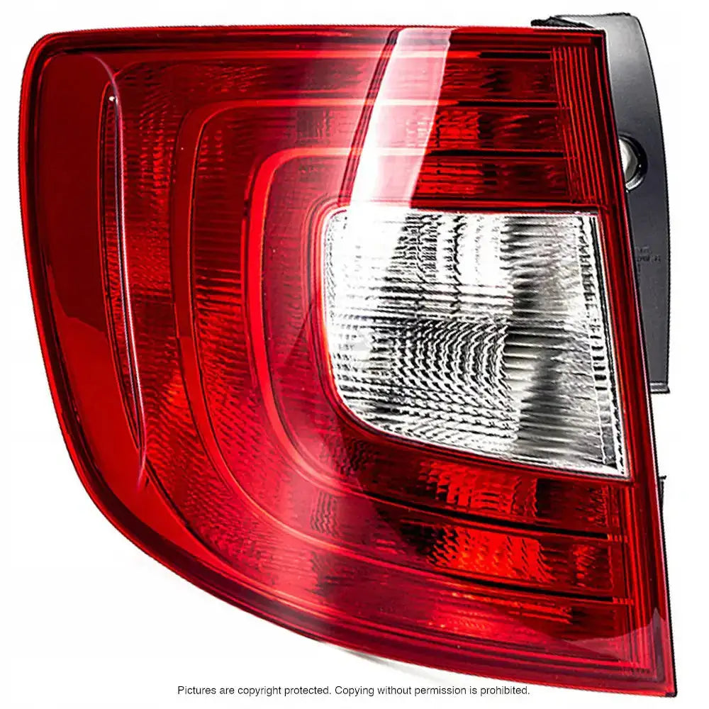 Baklykt Skoda Superb 08-13 P21w Venstre