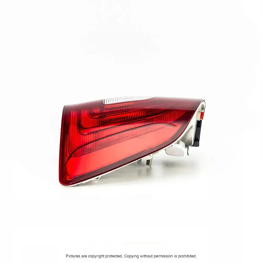 Baklykt Skoda Superb 08-13 P21w Venstre