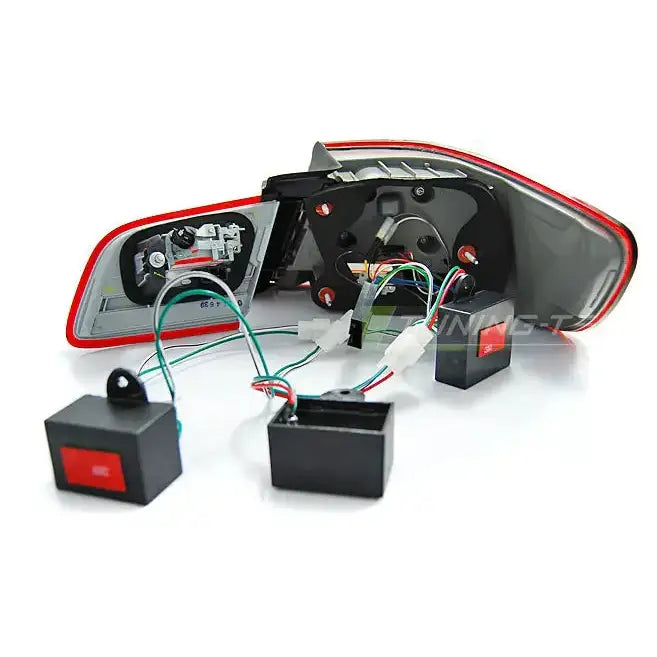Baklykter Bmw E92 09.06-03.10 Red White Led Bar