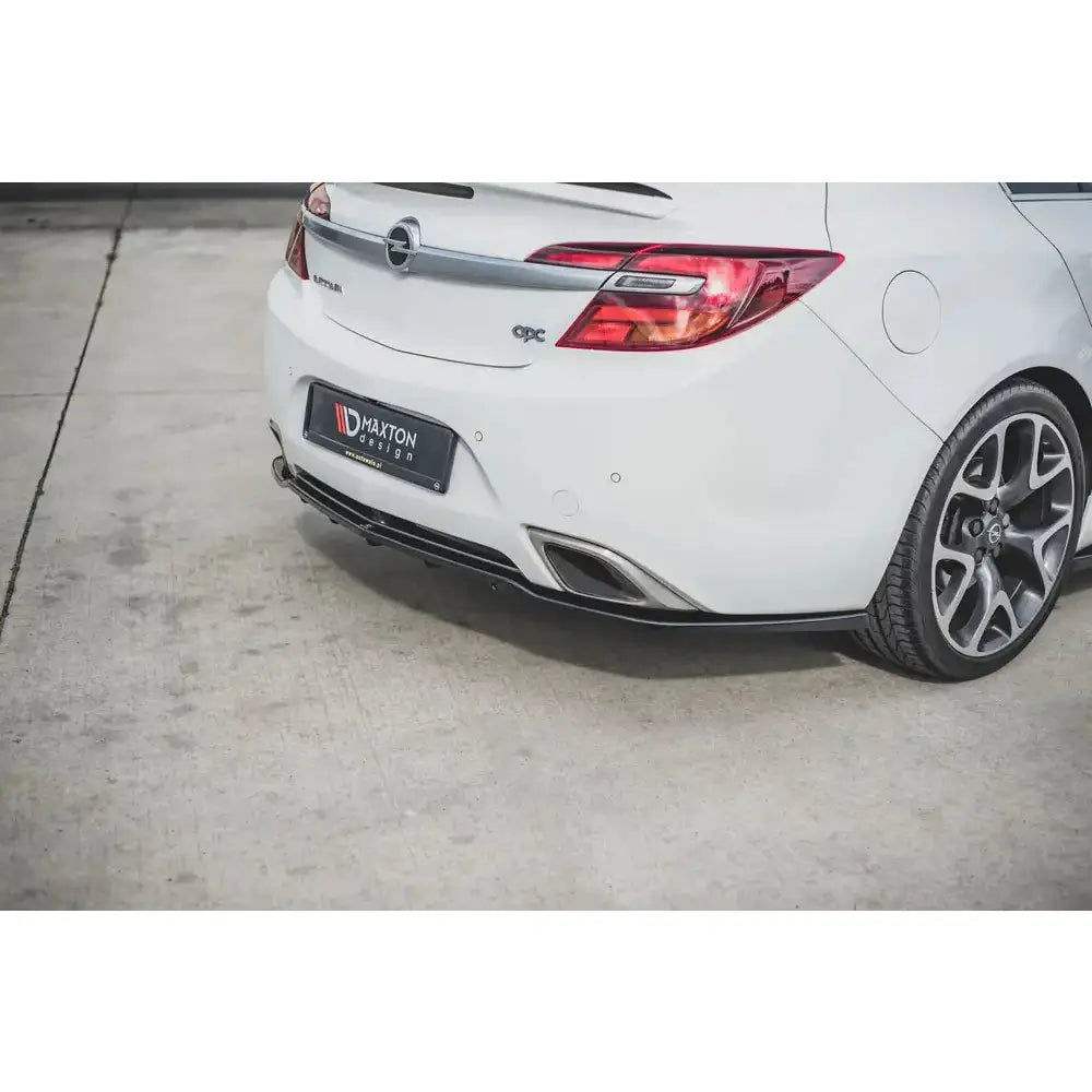 Central Rear Splitter (with Vertical Bars) Opel Insignia Mk. 1 Opc Facelift