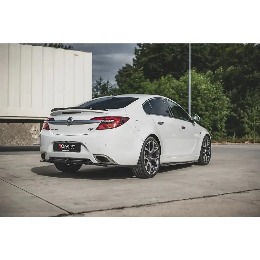 Central Rear Splitter (with Vertical Bars) Opel Insignia Mk. 1 Opc Facelift