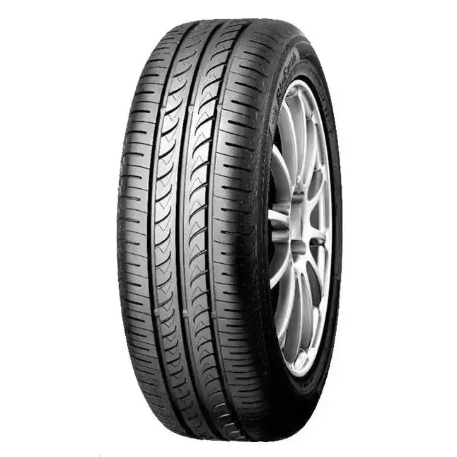 Dekk 225/60 R18 100h Yokohama E51b Lexus Nx