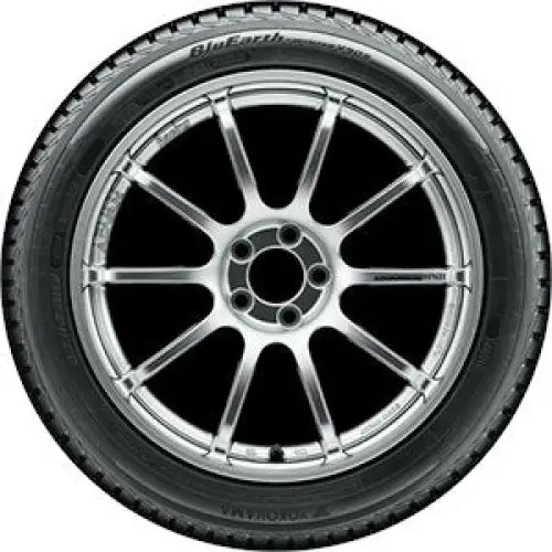 Dekk Yokohama Bluearth Winter V905 235/60 R18 107 h