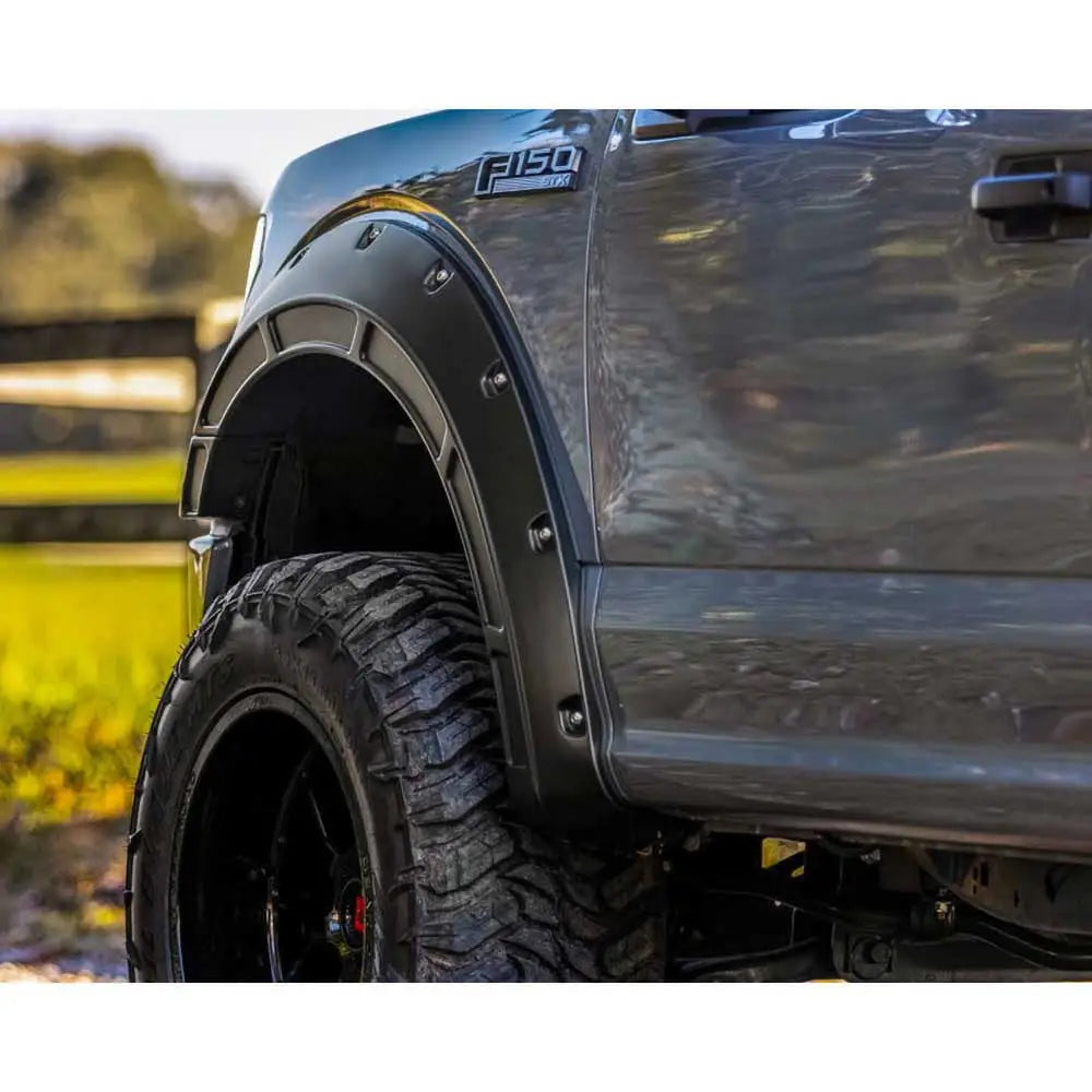 Ford F150 15-20 Skjermbreddere Rough Country Defender Pocket