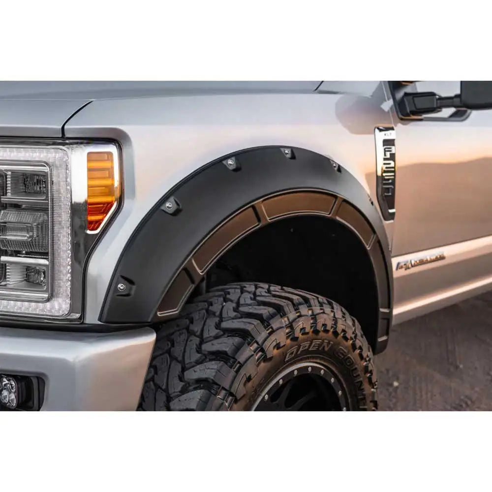 Ford F350 17-22 Skjermbreddere fra Rough Country Defender