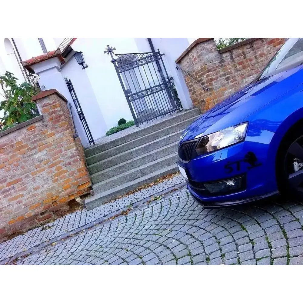 Frontleppe Skoda Rapid