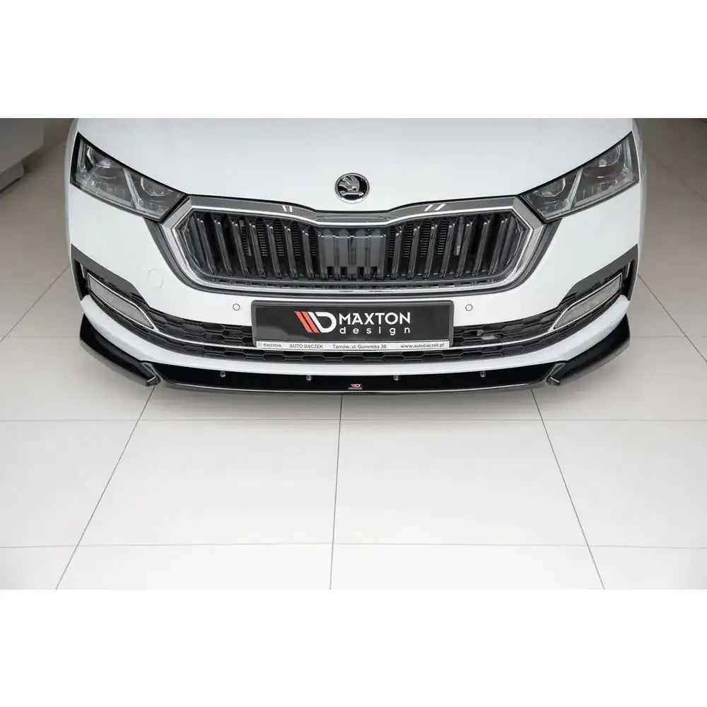 Frontleppe V.1 Skoda Octavia Mk4