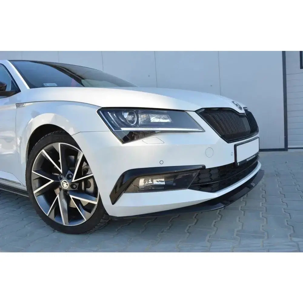 Frontleppe V.1 Skoda Superb Iii