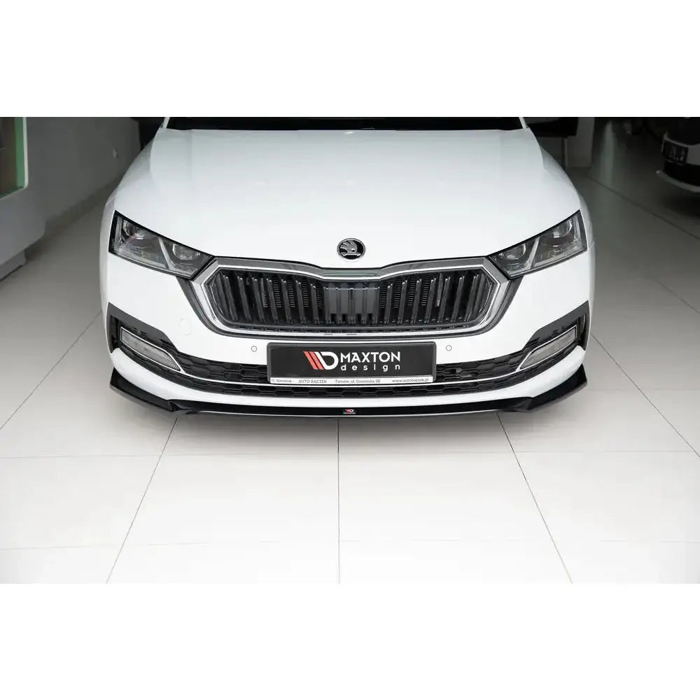 Frontleppe V.2 Skoda Octavia Mk4