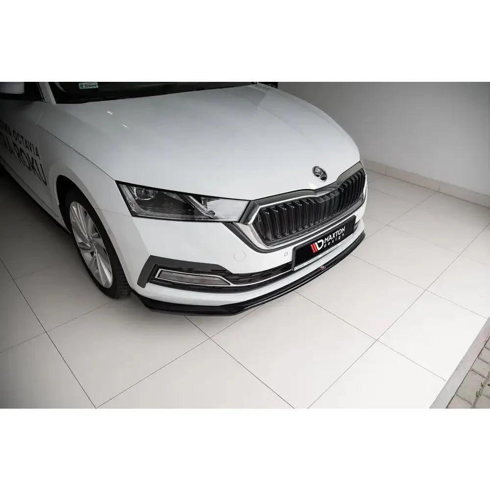 Frontleppe V.2 Skoda Octavia Mk4
