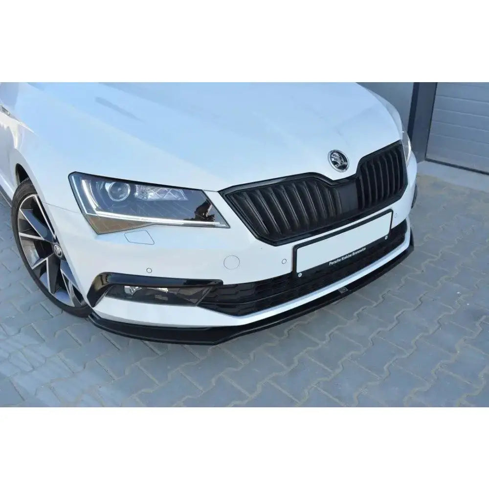 Frontleppe V.2 Skoda Superb Iii