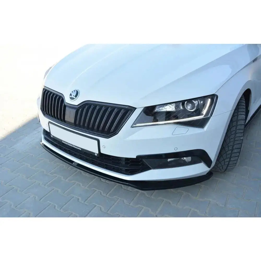 Frontleppe V.2 Skoda Superb Iii