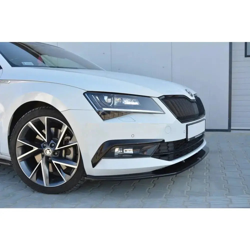 Frontleppe V.3 Skoda Superb Iii