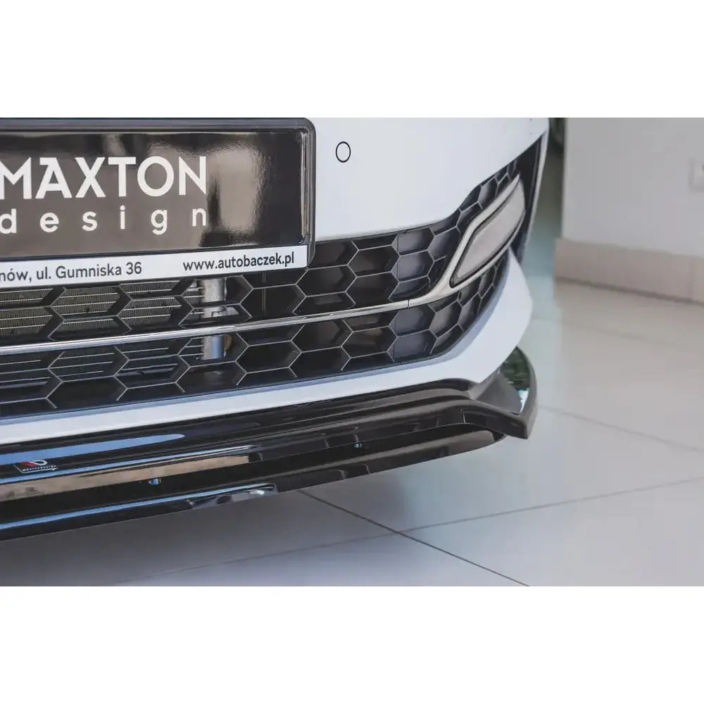 Frontleppe V.3 Skoda Superb Mk3 Fl