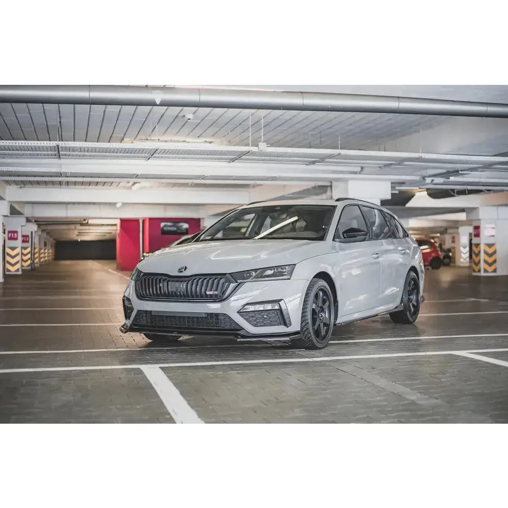 Frontleppe V.4 Skoda Octavia Rs Mk4 20-