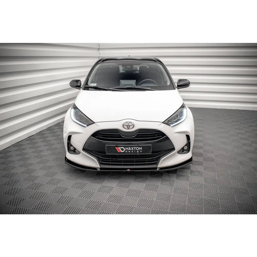 Frontleppe V3 Toyota Yaris Mk4