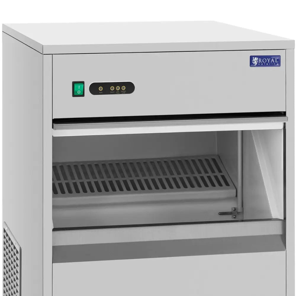 Ismaskin 50 Kg/dag 13 Kg Kapasitet 350 w 1017446