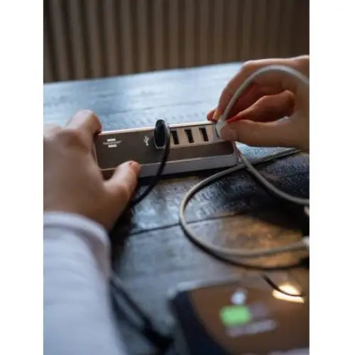 Lader Usb ®estilo Stal