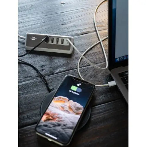 Lader Usb ®estilo Stal