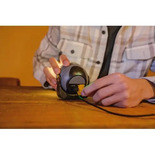 Lampe Led Oli 310 Ab med Hoyttaler Bluetooth®