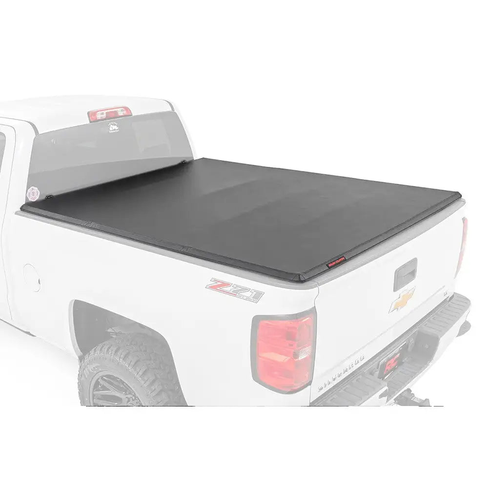 Myk Deksel Pakkeløs Tri-fold Rough Country 6’7’’ - Gmc Sierra 1500 14-19