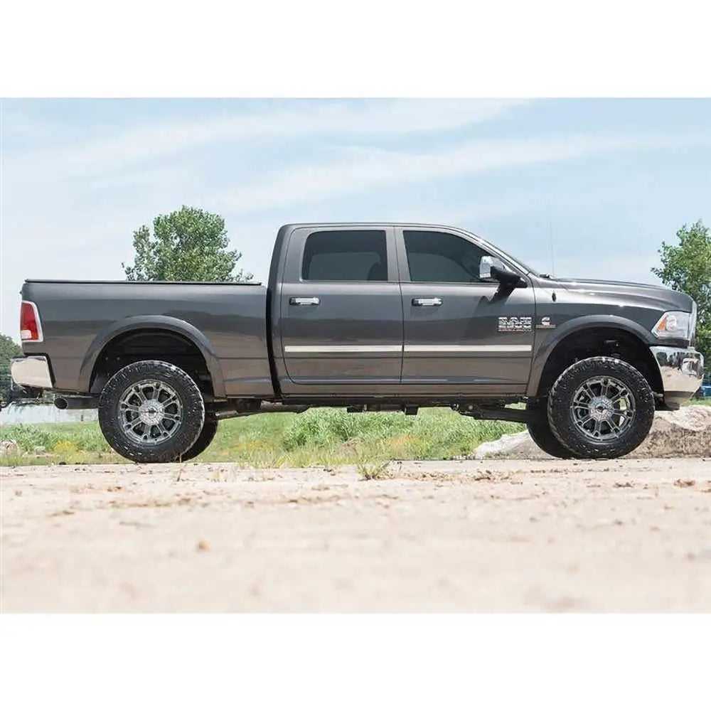 Ram 1500 Classic Ds 19- Chassis Enhancement - Rough Country Lift 4-6’’