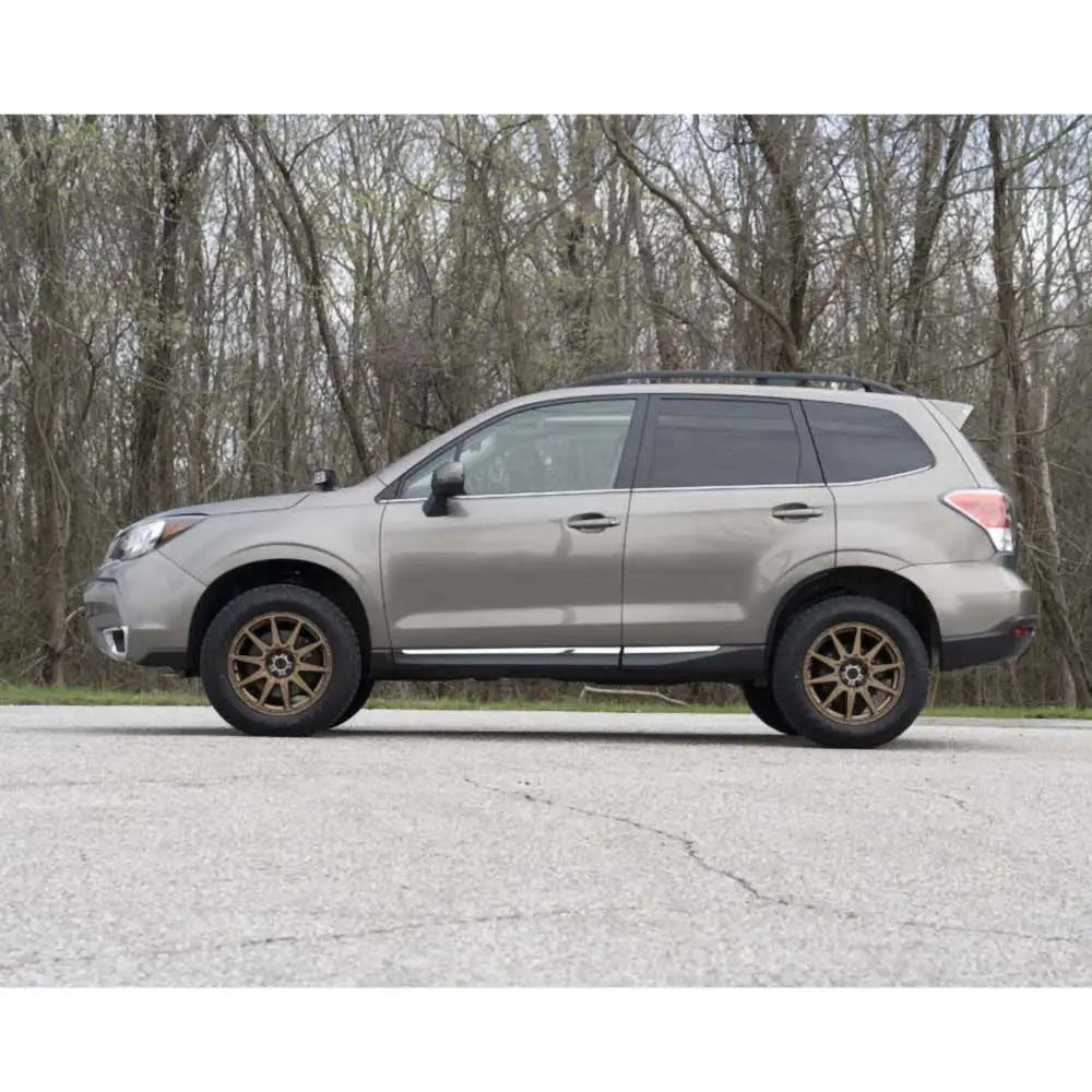 Rough Country 2’’ Hevesett - Subaru Forester 14-18