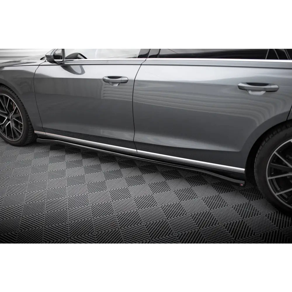 Sideskjørt Audi A8 D5