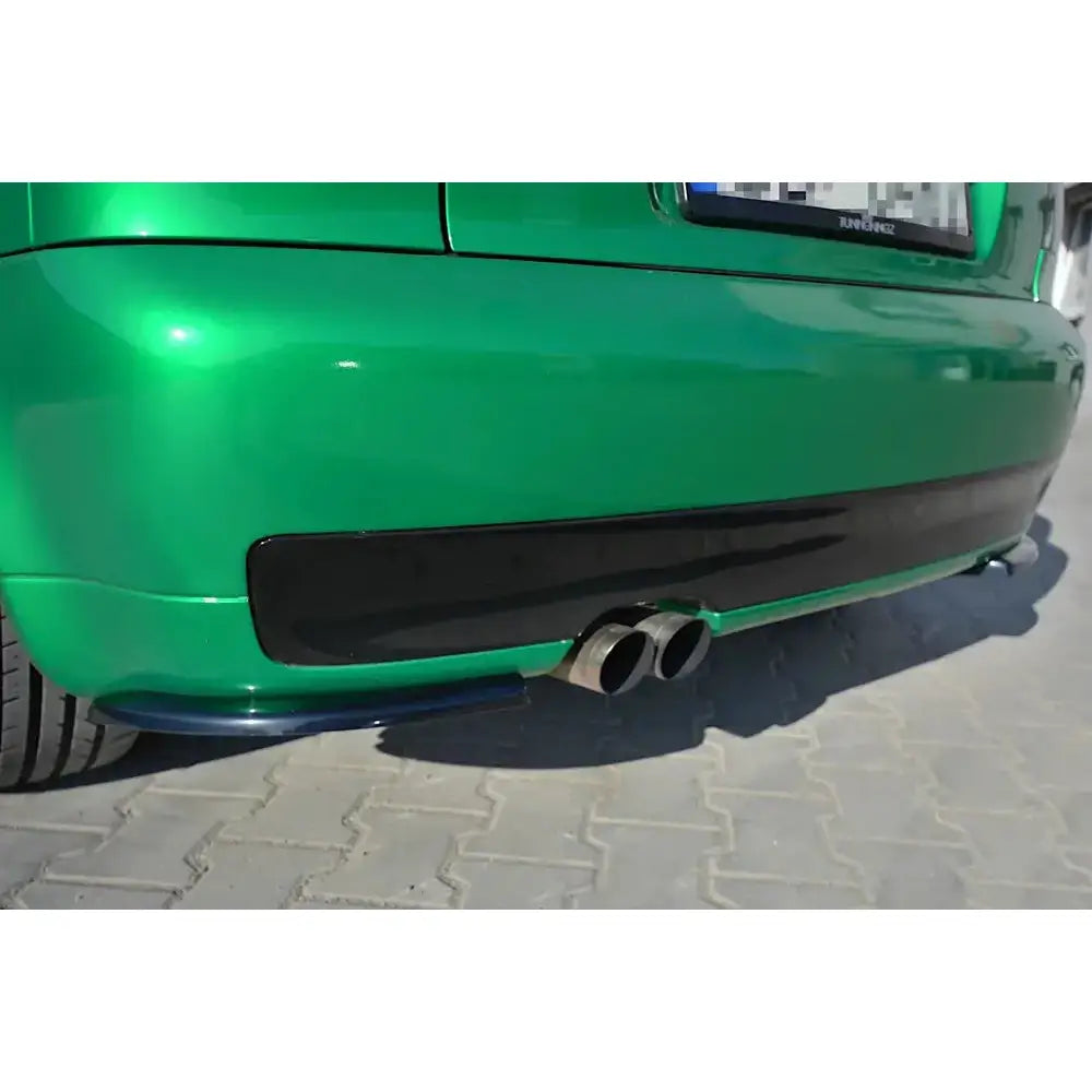 Sidesplitters bak Audi S3 8l