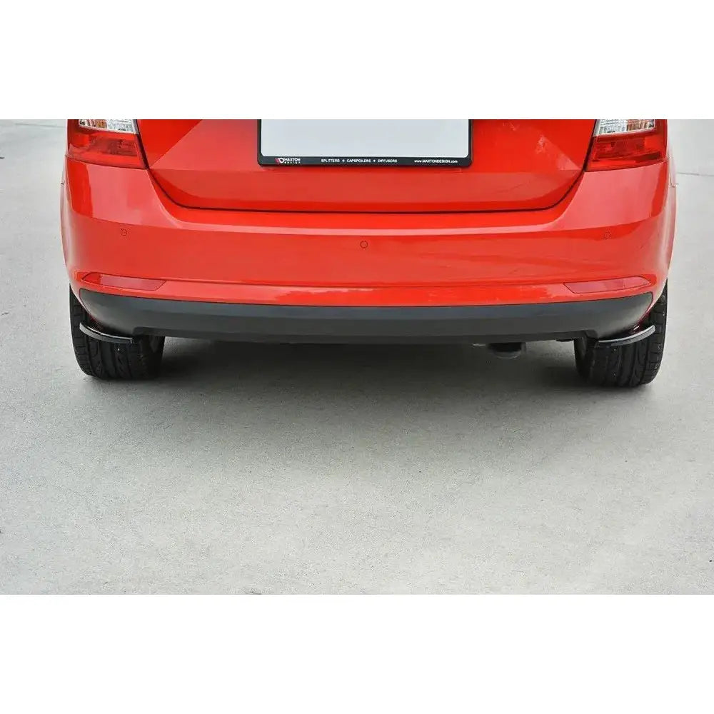 Sidesplitters bak Skoda Rapid Spaceback
