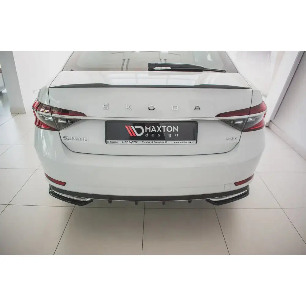 Sidesplitters bak Skoda Superb Mk3 Fl