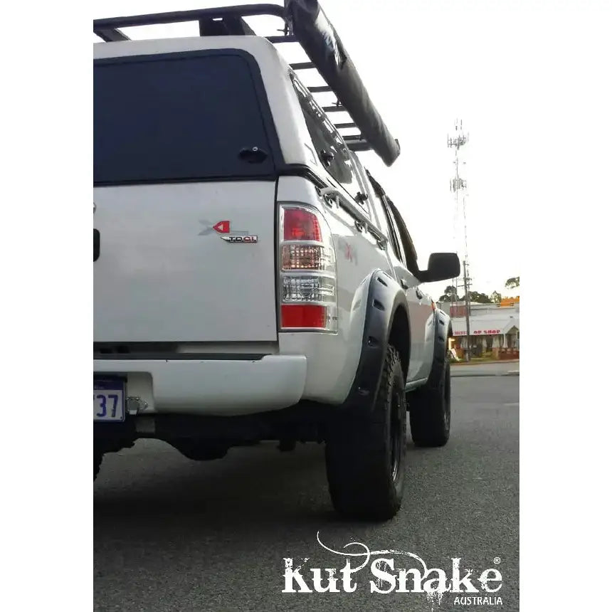 Skjermbreddere - Mazda B2500 99-06