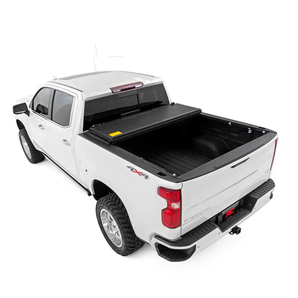 Solid Tri-fold Lavprofil Deksel Rough Country 5’10’’ - Gmc Sierra 1500 19-