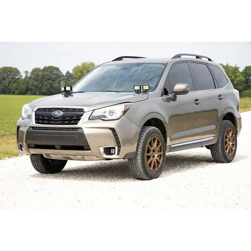 Tåkelys Cree Led 2’’ Flombelysning med Montering Rough Country Black Series - Subaru Forester 14-18