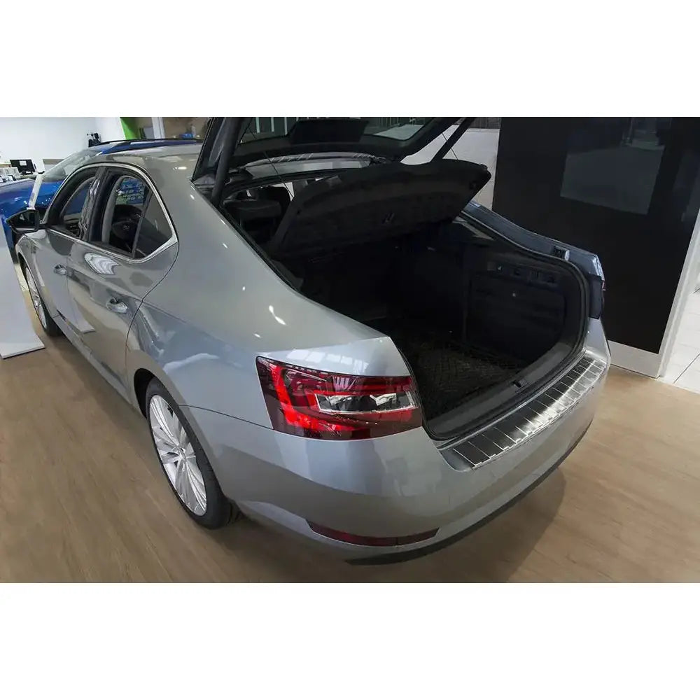 Lastebeskytter Skoda Superb Iii Liftback Limousine 15- Sølv Sateng