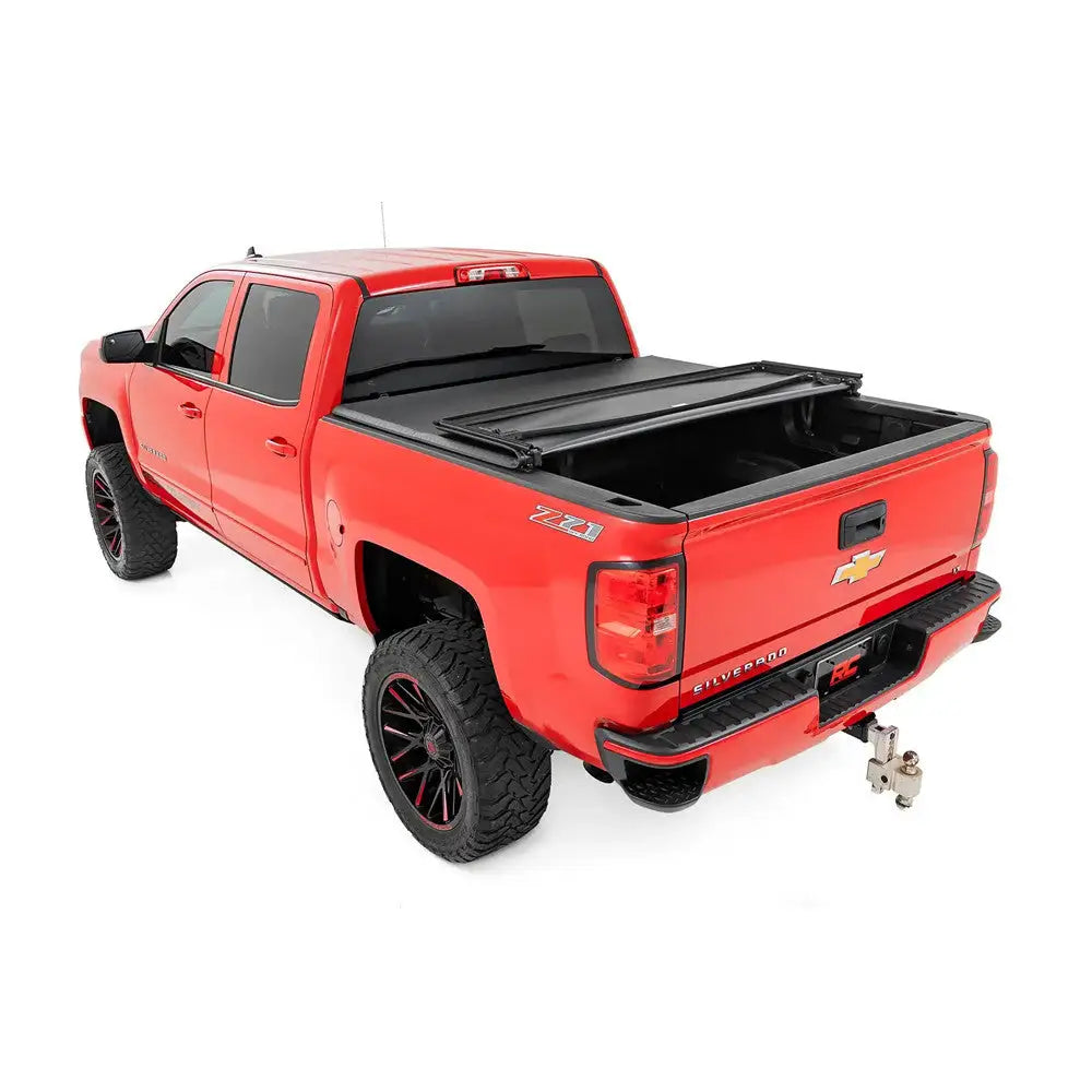 Tri-fold Soft Cover Rough Country 5’9’’ - Chevrolet Silverado 1500 14-19