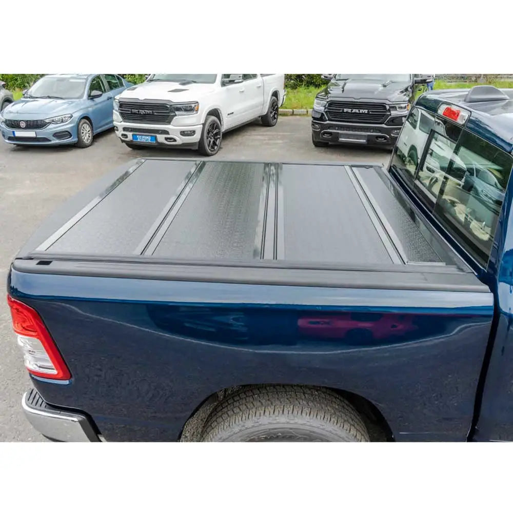 Trifold Hard Cover for Isuzu D-max i 02-12 Double Cab