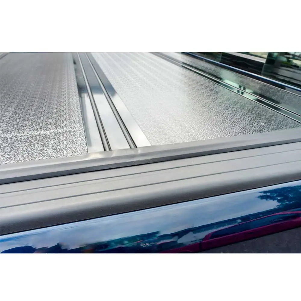Trifold Hard Cover for Isuzu D-max i 02-12 Double Cab