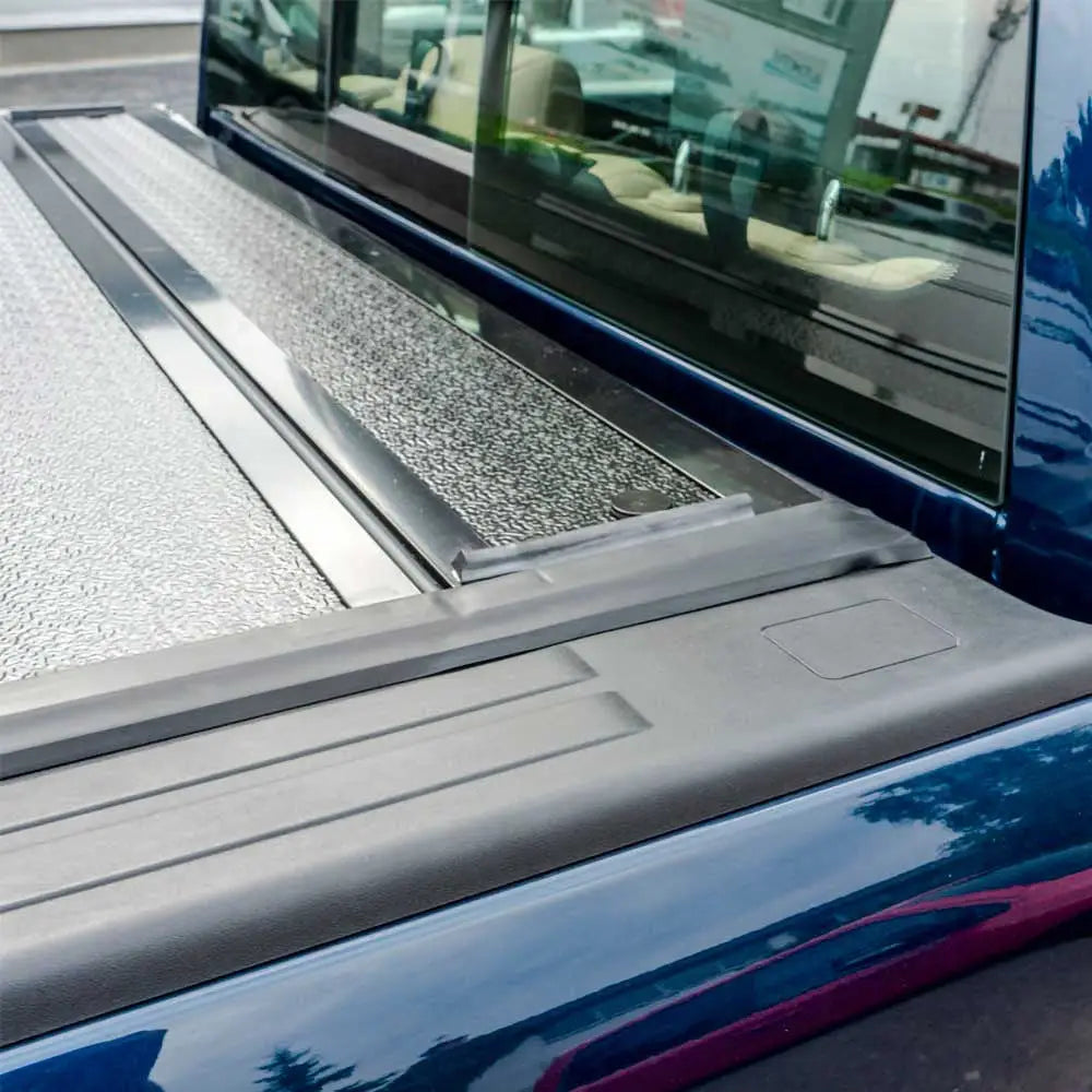 Trifold Hard Cover for Isuzu D-max i 02-12 Double Cab