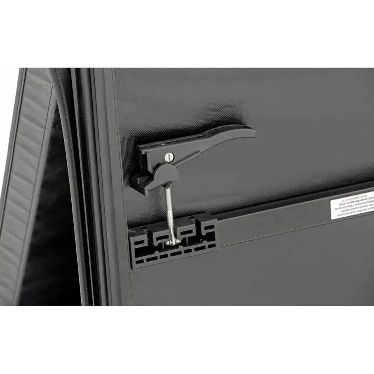 Trifold Myk Deksel Rough Country 6’7’’ - Ford F150 Lightning 22’’