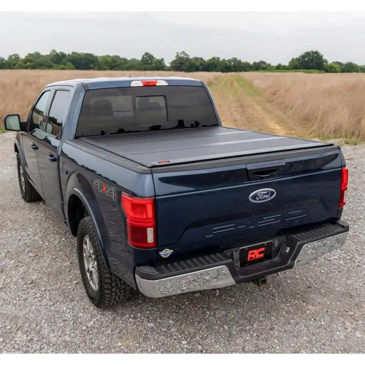 Tungvekts Tri-fold Lavprofil Hardtop for Ford F150 Lightning 22