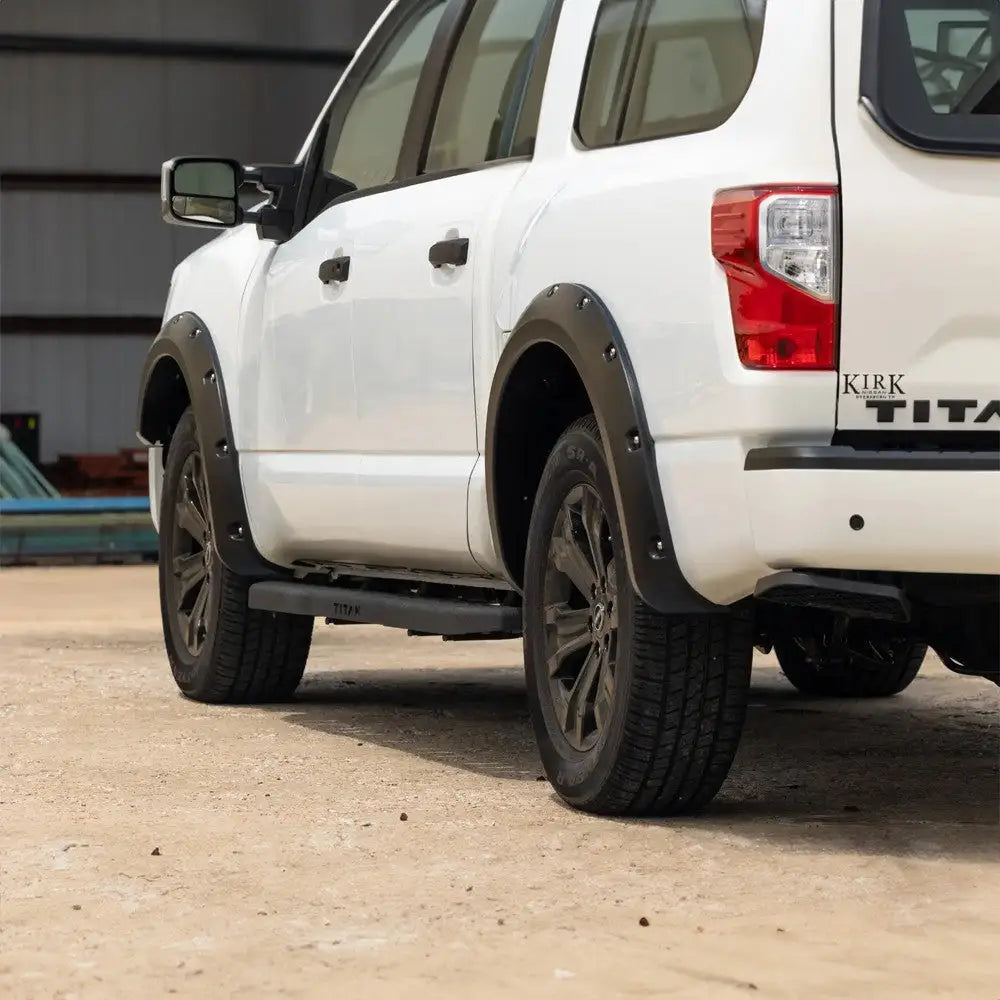 Utvidelsessett for Framskjermer og Baksjerm - Nissan Titan 16-